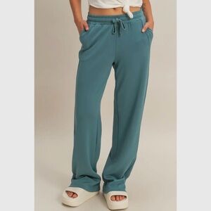 🆕🤍TEAL WIDE LEG SWEATPANTS